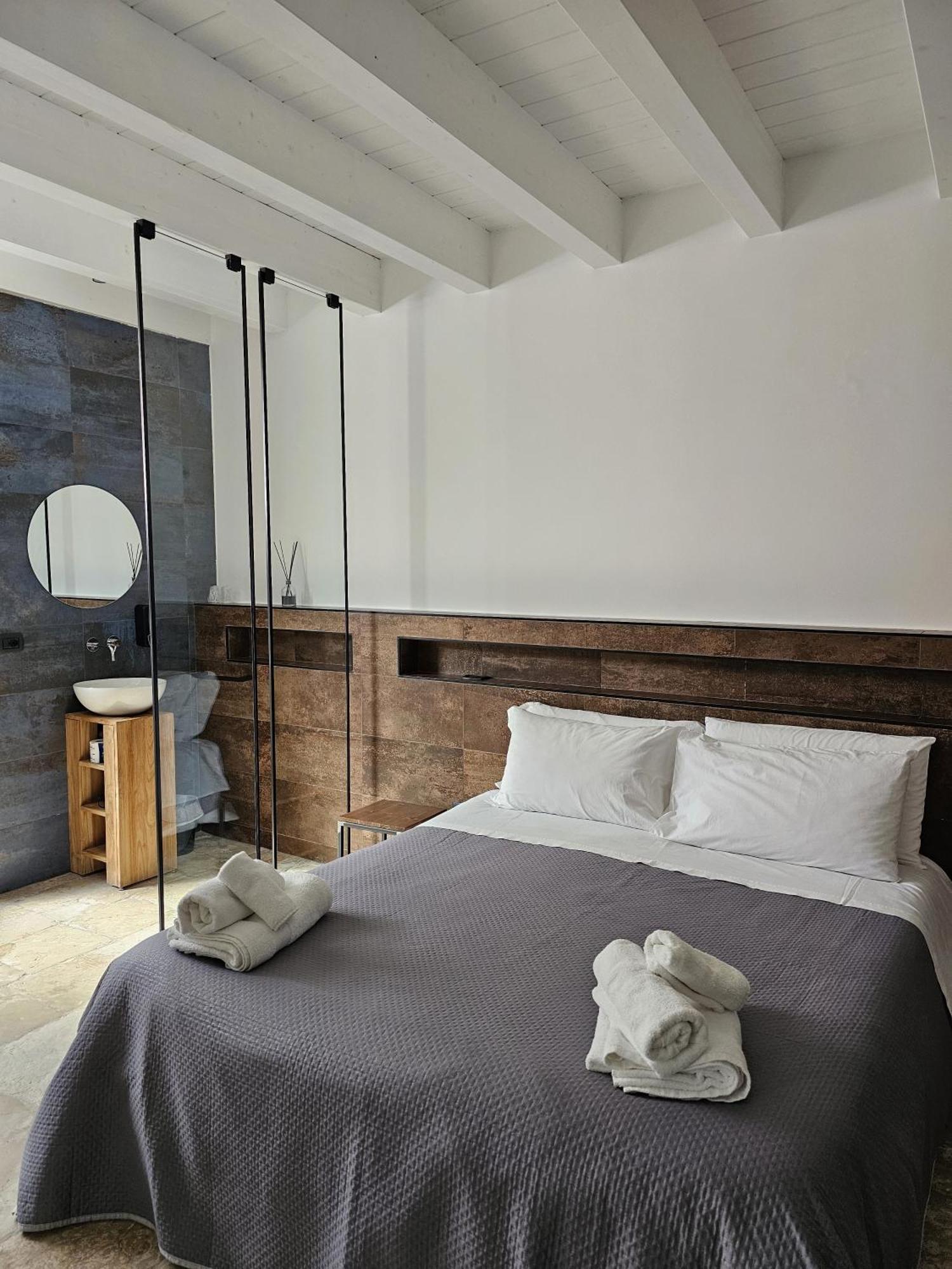 Binario1 Rooms Barletta Exterior foto