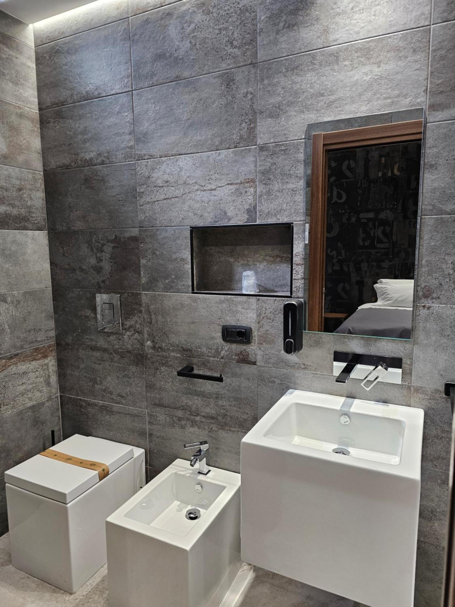Binario1 Rooms Barletta Exterior foto
