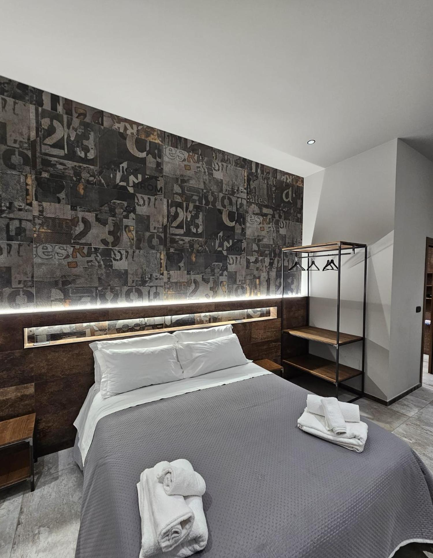 Binario1 Rooms Barletta Exterior foto